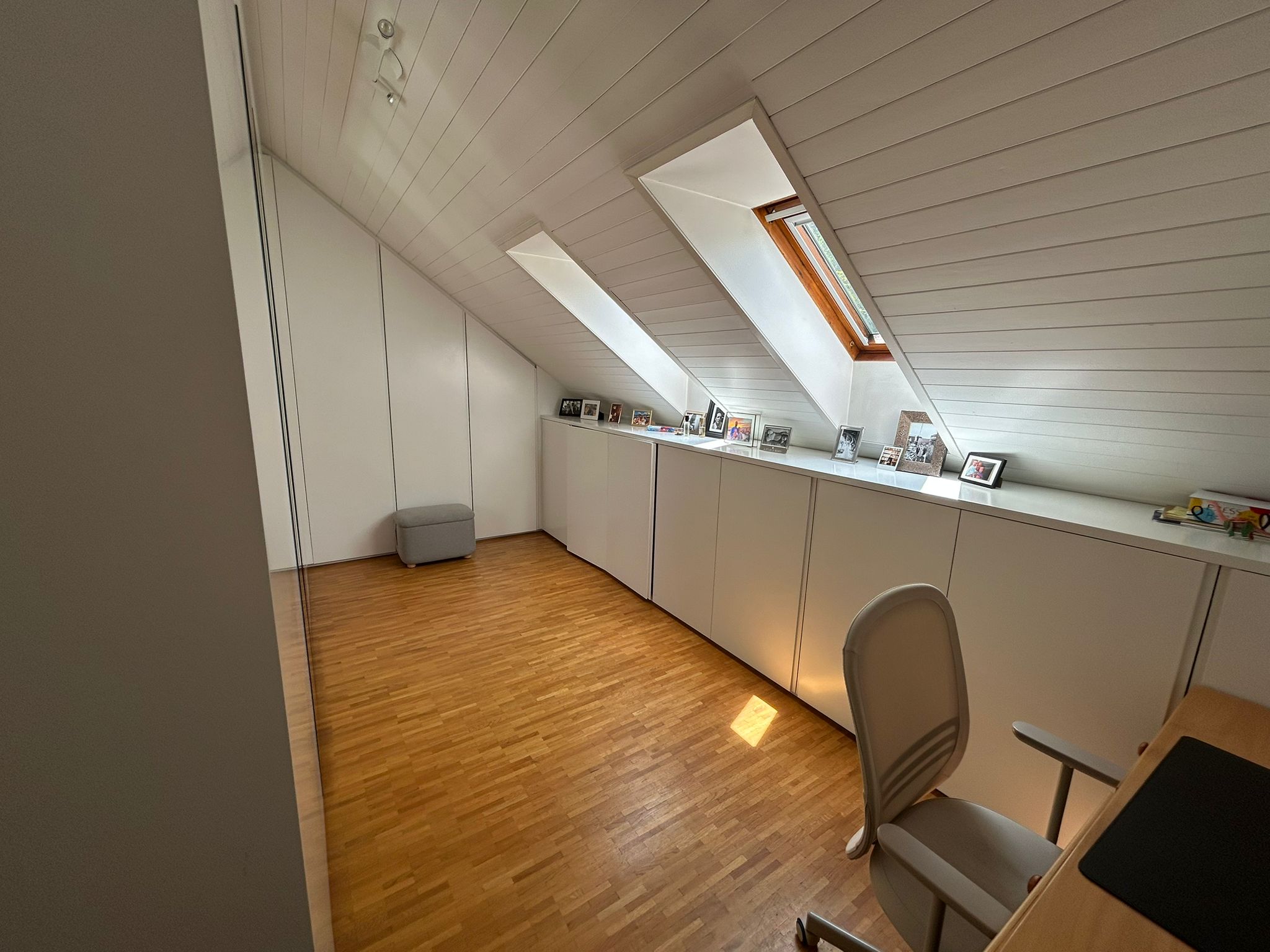 DUPLEX D’EXCEPTION AU CŒUR DE CAROUGE 5 pièces – 140 m² – Élégance, volumes et calme absolu dans l’un des quartiers les plus prisés de Genève — photo 6